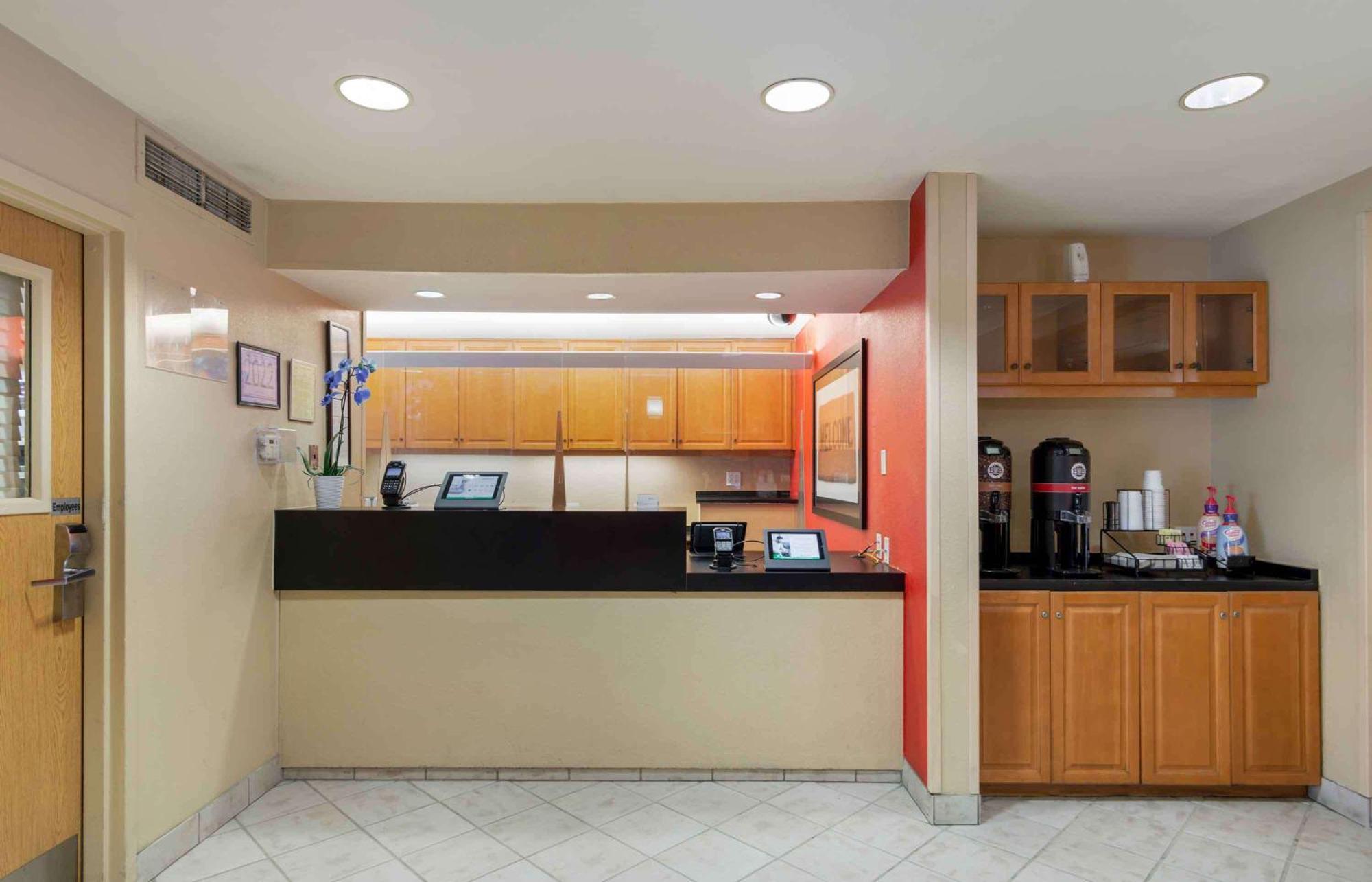 Extended America Select - Atlanta - Buckhead Chamblee